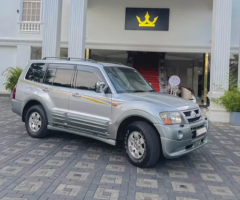 Mitsubishi Montero - 3