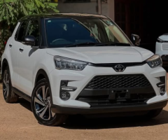 TOYOTA RAIZE FULLY LOADED 2025