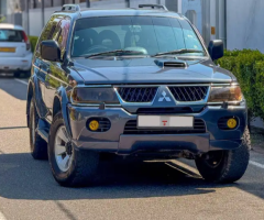 Mitsubishi Montero Sport  2007