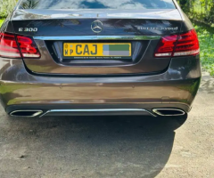 Mercedes Benz E 300 - 2