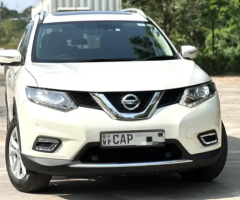 Nissan X trail Hybrid 2015